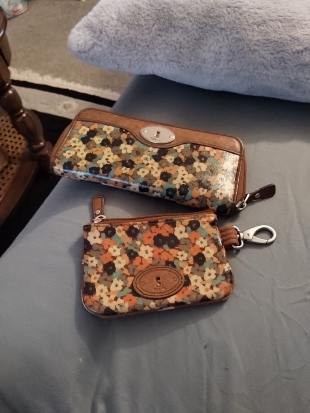 Authentic Fossil Keyper Floral Leather Zip Around Wallet and Id Holder